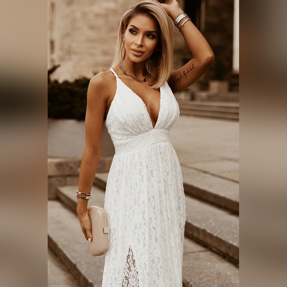 LAST ONE! White Lace Maxi Dress With V-Neck - Picture 3 of 6
